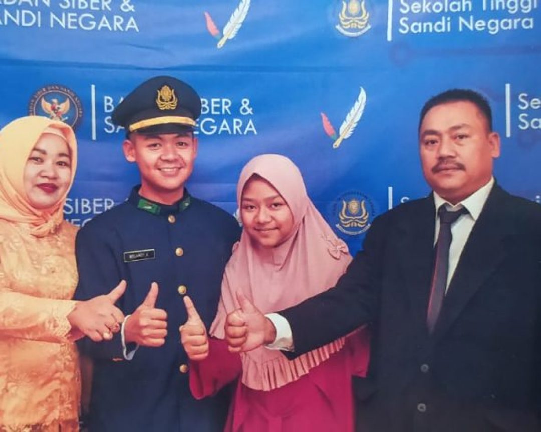 “Some times we come last, but we did our best”, Melandy Andriawan. Kisah Sukses Pejuang Sekolah Kedinasan Poltek SSN