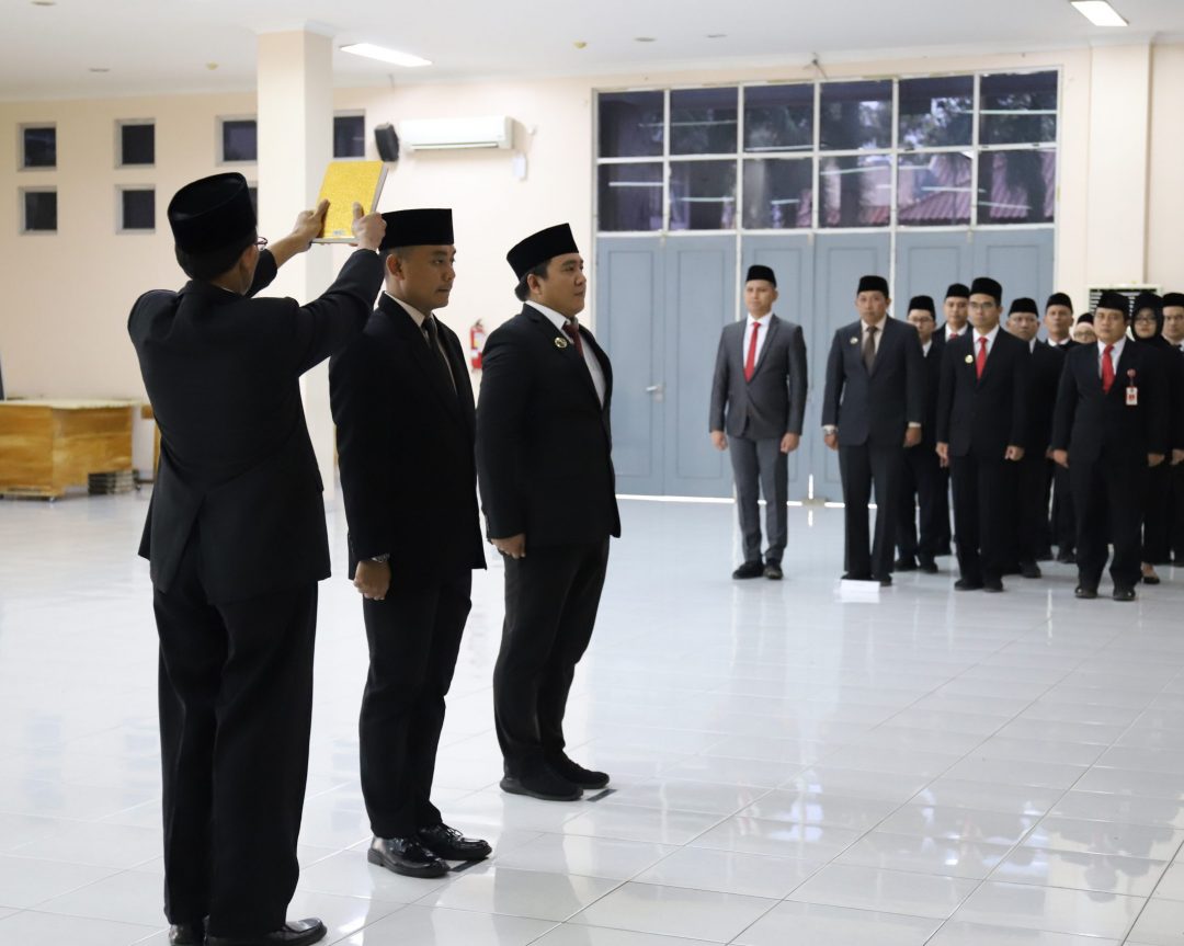 Pelantikan dan Pengambilan Sumpah Jabatan pada Unit Penunjang di Poltek SSN