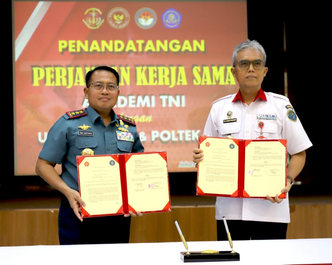 Penandatanganan Perjanjian Kerja Sama antara Akademi TNI dengan Poltek SSN