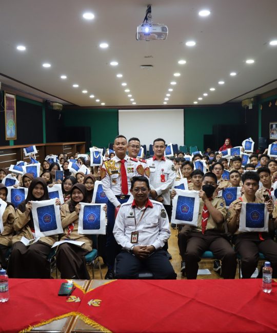 Politeknik Siber dan Sandi Negara Selenggarakan Literasi Internet Sehat dan Workshop “Pengamanan Ujian Daring” di SMA Negeri 48 Jakarta dalam Rangka Abdimas Tahun 2024