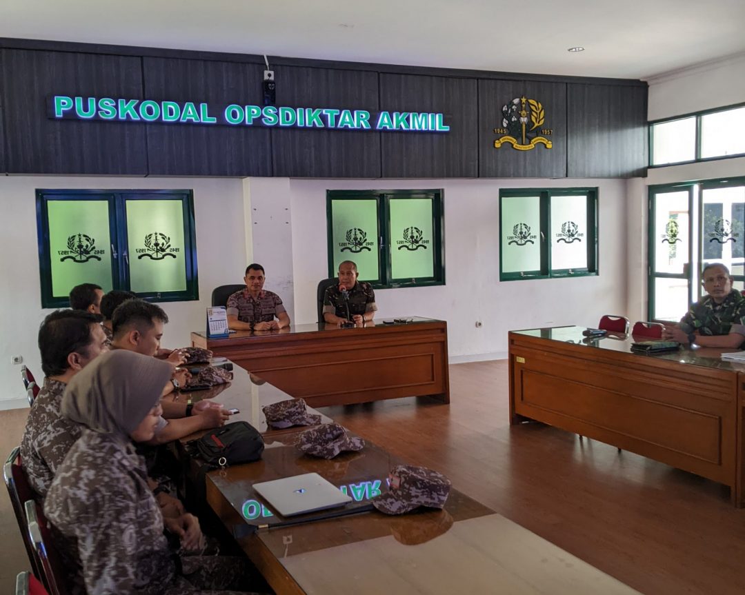 Kunjungan Poltek SSN ke Akademi Militer