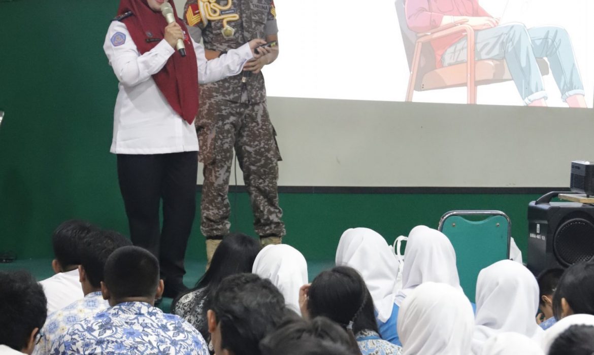 Literasi Keamanan Siber untuk Peserta MPLS SMAN 48 Jakarta
