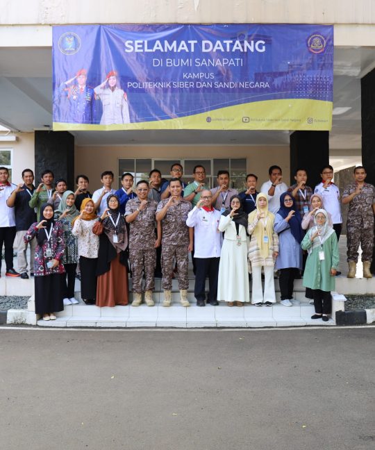 Kunjungan Peserta Pelatihan dan Sertifikasi Junior Penetration Tester Guru SMK TKJ se-Indonesia ke Kampus Poltek SSN