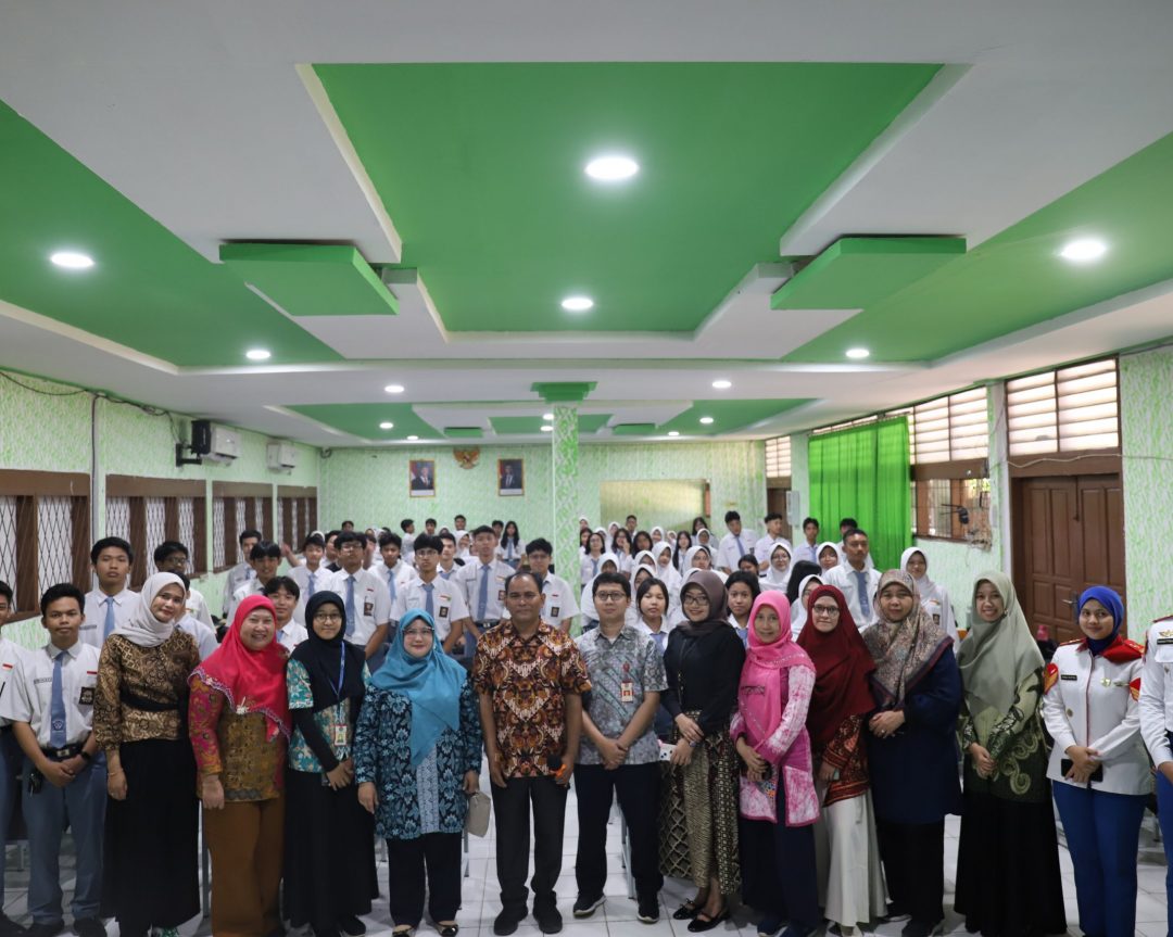 Poltek SSN Menggelar Seminar “Bermain dengan Kriptografi” di SMAN 2 Tangerang