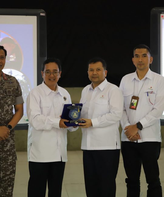 Kunjungan SKK Migas ke Kampus Poltek SSN