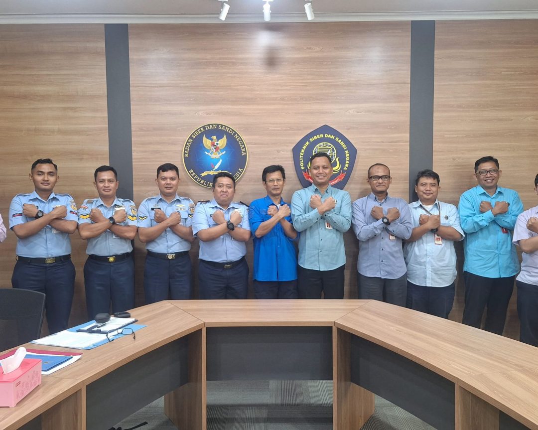 Markas Besar TNI AU Lakukan Studi Banding Pendidikan Keamanan Siber di Politeknik Siber dan Sandi Negara