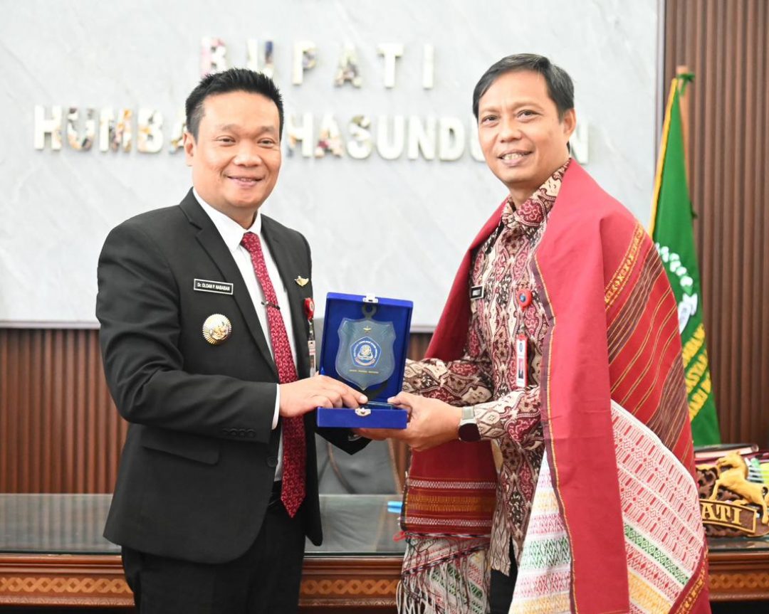 Penutupan Praktik Kerja Lapangan (PKL) Taruna Politeknik Siber dan Sandi Negara di Kabupaten Humbang Hasundutan